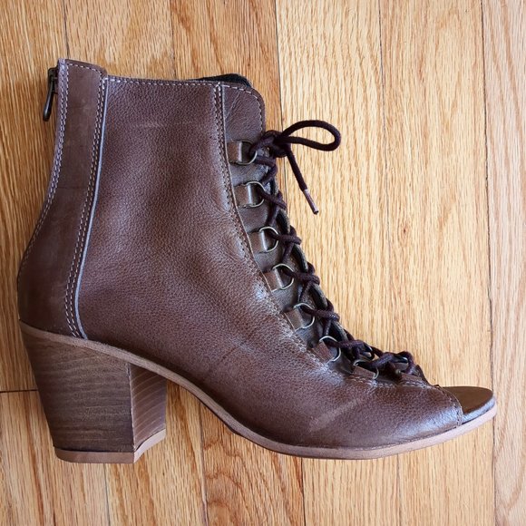 Felmini Shoes - [SOLD] Felmini Soft Pebbled Leather Lace Up Peep Toe Portugal Block Heel Bootie